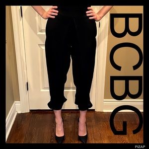 BCBG BLACK 3/4 CROP DRESSY PANTS
